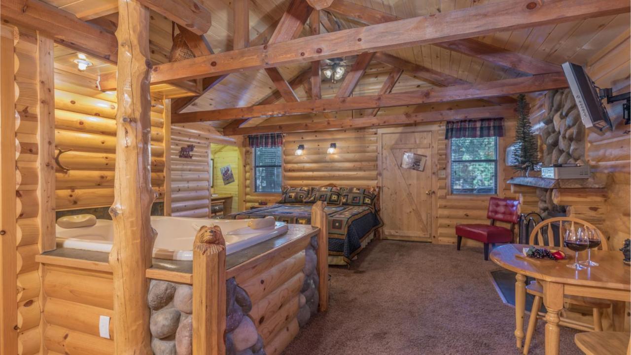 Upper Canyon Inn & Cabins Рюидозо Екстериор снимка