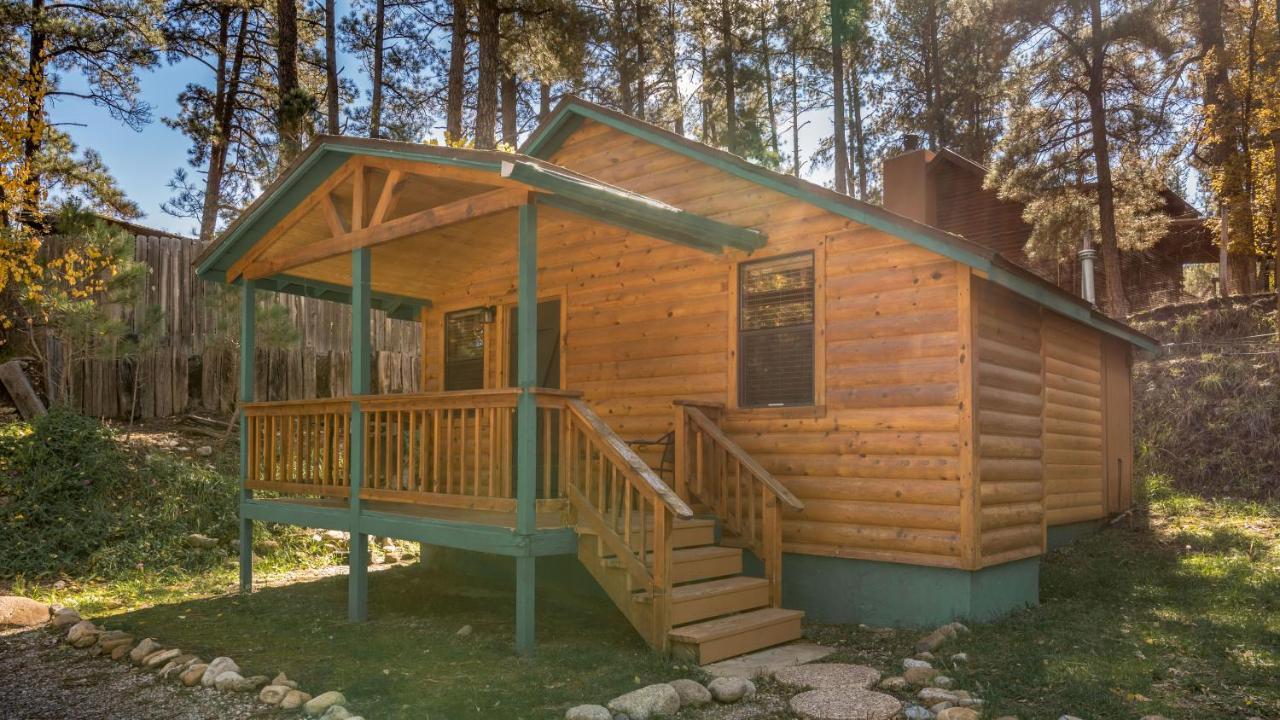 Upper Canyon Inn & Cabins Рюидозо Екстериор снимка